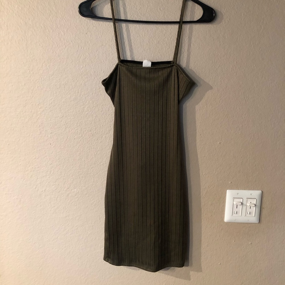 Windsor Olive Green Dress size small